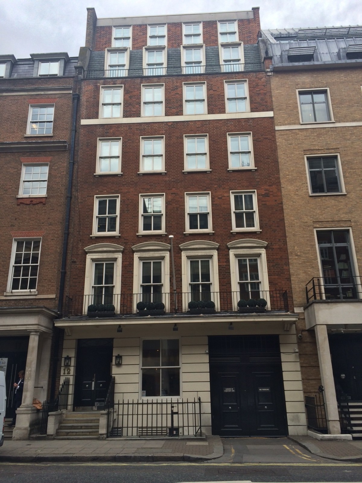 12 STANHOPE GATE LONDON W1 | Simon Korn